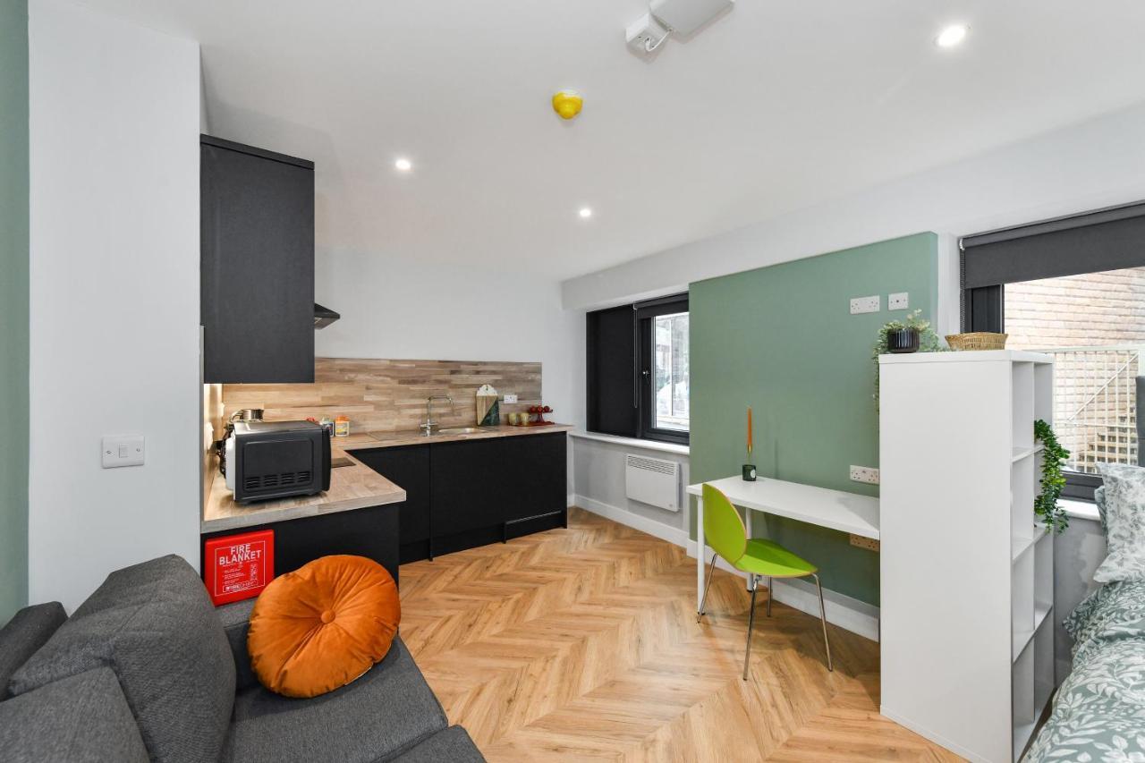 The Varsity Studios Nottingham Extérieur photo